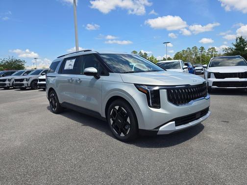 Ivory 2026 Kia Carnival EX