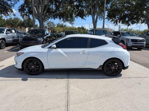 2020 Hyundai Veloster Base