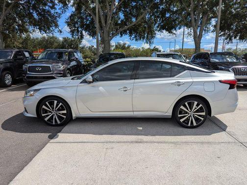 2019 Nissan Altima 2.5 Platinum