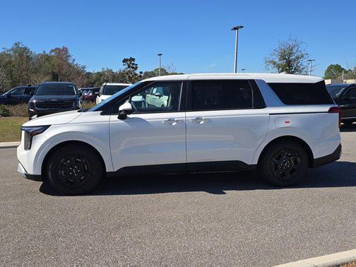 2026 Kia Carnival LXS