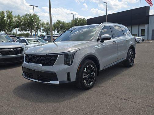 Wolf Gray 2024 Kia Sorento S