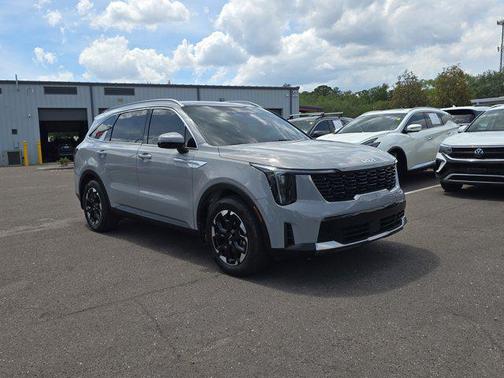 Wolf Gray 2024 Kia Sorento S