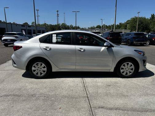 2022 Kia Rio LX