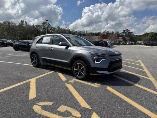 2025 Kia Niro LX