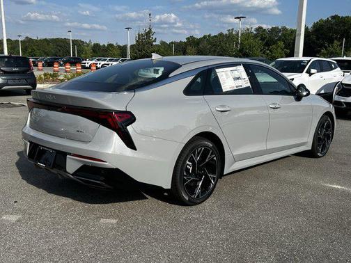 2025 Kia K5 GT-Line