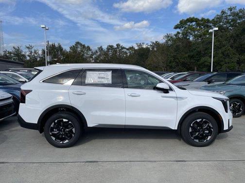 2025 Kia Sorento S