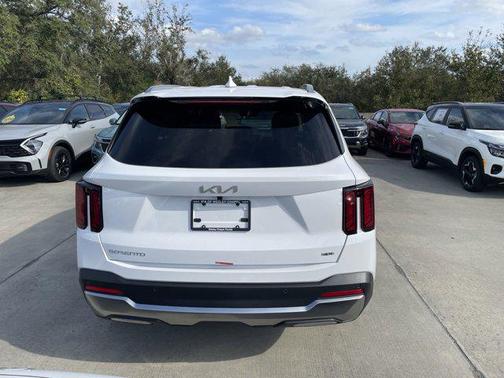 2025 Kia Sorento S