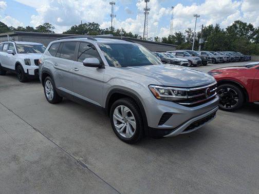 2022 Volkswagen Atlas 2.0T SE w/Technology