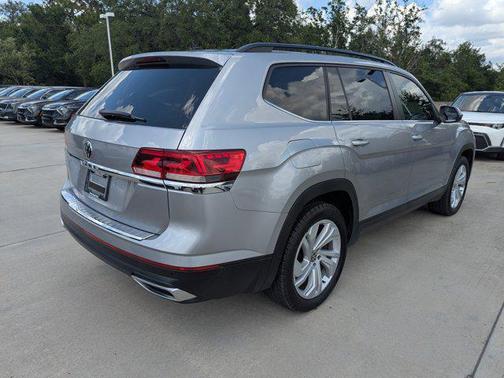 2022 Volkswagen Atlas 2.0T SE w/Technology