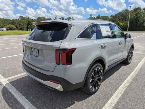 2025 Kia Sorento EX