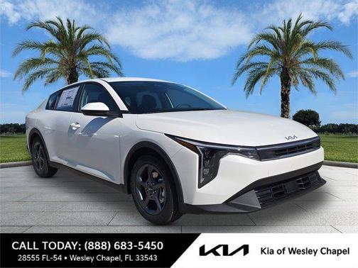 2026 Kia K4 LXS