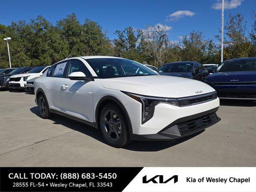2026 Kia K4 LXS