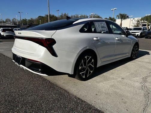 2025 Kia K5 EX