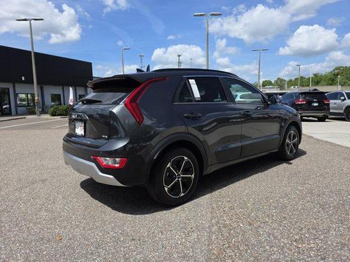 2024 Kia Niro EX