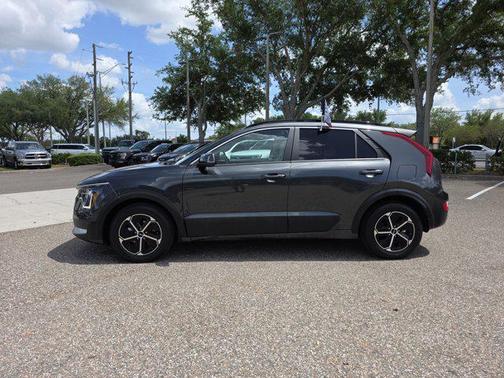 2024 Kia Niro EX