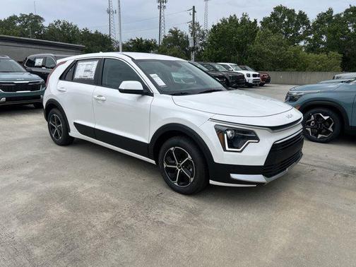2025 Kia Niro LX