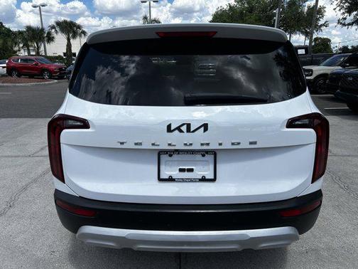 2022 Kia Telluride LX