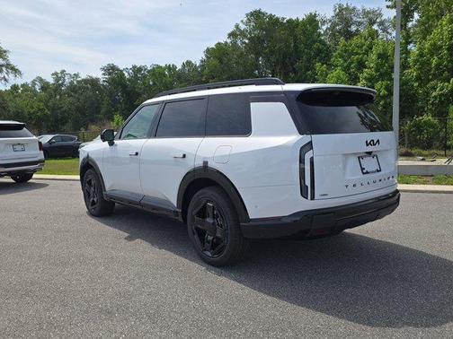 Glacial White Pearl 2027 Kia Telluride Hybrid X-Line SX-Prestige