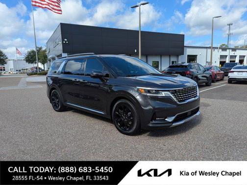 2022 Kia Carnival SX