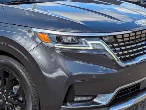 2022 Kia Carnival SX