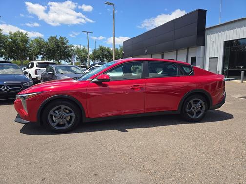 Currant Red 2025 Kia K4 LXS
