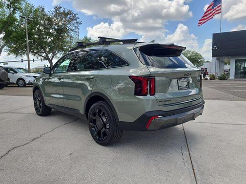 Jungle Green 2025 Kia Sorento EX
