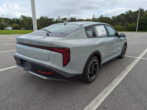 2025 Kia K4 EX