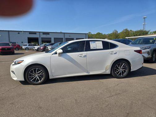 2017 Lexus ES 350 Base