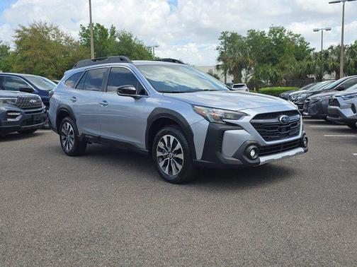 Ice Silver Metallic 2025 Subaru Outback Limited
