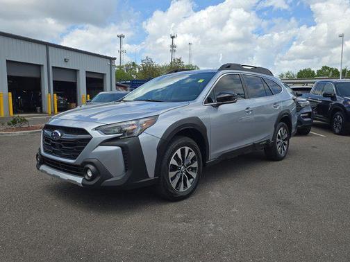 Ice Silver Metallic 2025 Subaru Outback Limited
