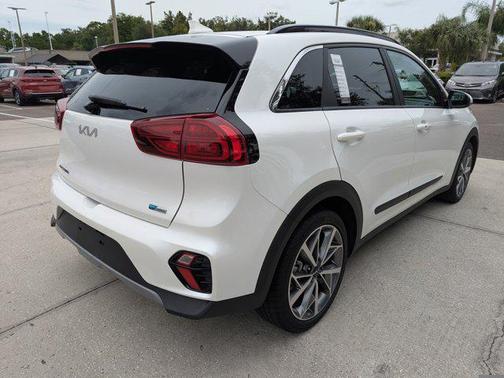 2022 Kia Niro Touring SE