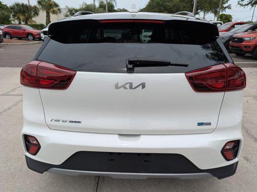 2022 Kia Niro Touring SE