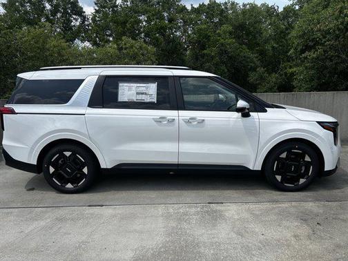 2025 Kia Carnival EX
