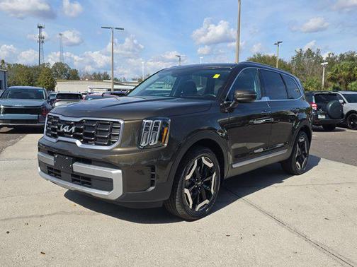 2023 Kia Telluride S
