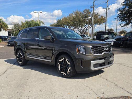 2023 Kia Telluride S