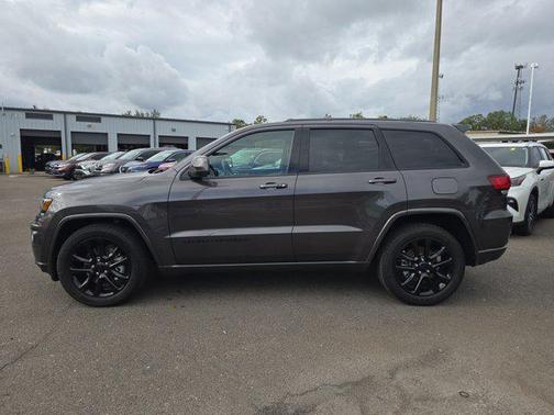 2021 Jeep Grand Cherokee Laredo