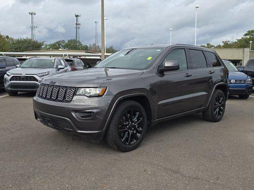 2021 Jeep Grand Cherokee Laredo