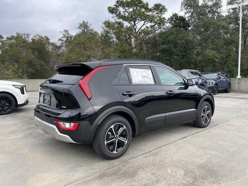 2025 Kia Niro EX