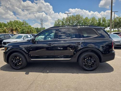 Ebony Black 2023 Kia Telluride SX X-Pro