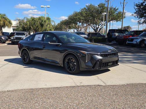 2025 Kia K4 GT-Line Turbo