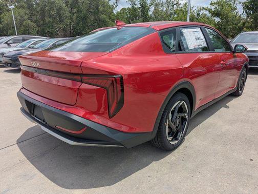 2025 Kia K4 EX