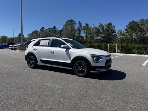 2025 Kia Niro LX