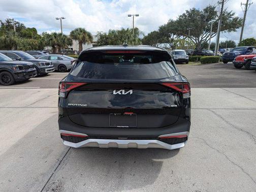 2025 Kia Sportage Hybrid LX