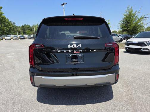 2025 Kia Telluride LX