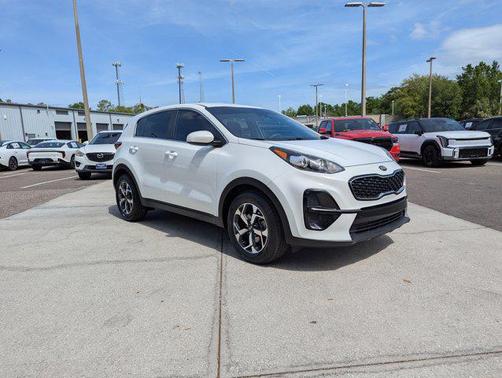Clear White 2020 Kia Sportage LX