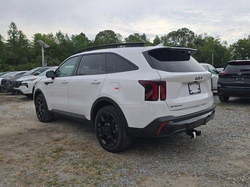 Glacial White Pearl 2026 Kia Sorento SX
