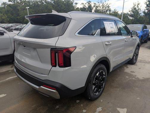 2025 Kia Sorento S