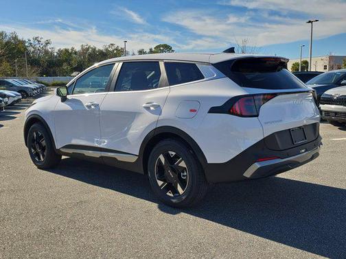 2026 Kia Sportage LX