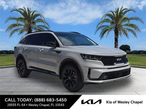 Wolf Gray 2022 Kia Sorento SX