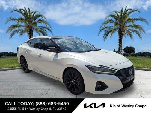 2022 Nissan Maxima SR Xtronic CVT